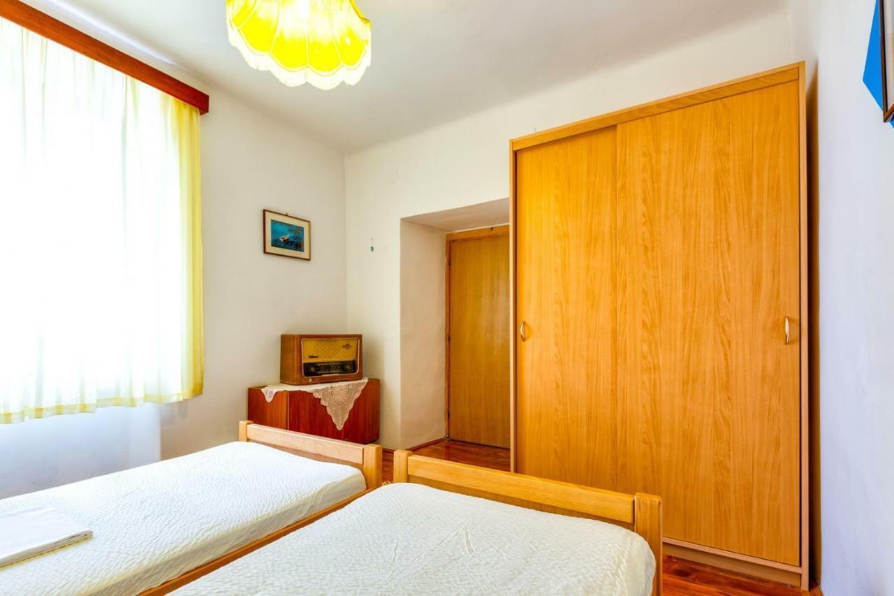 Apartments Nona, Miholascica Εξωτερικό φωτογραφία