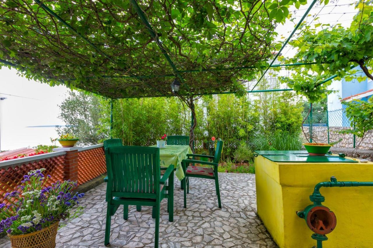 Apartments Nona, Miholascica Εξωτερικό φωτογραφία