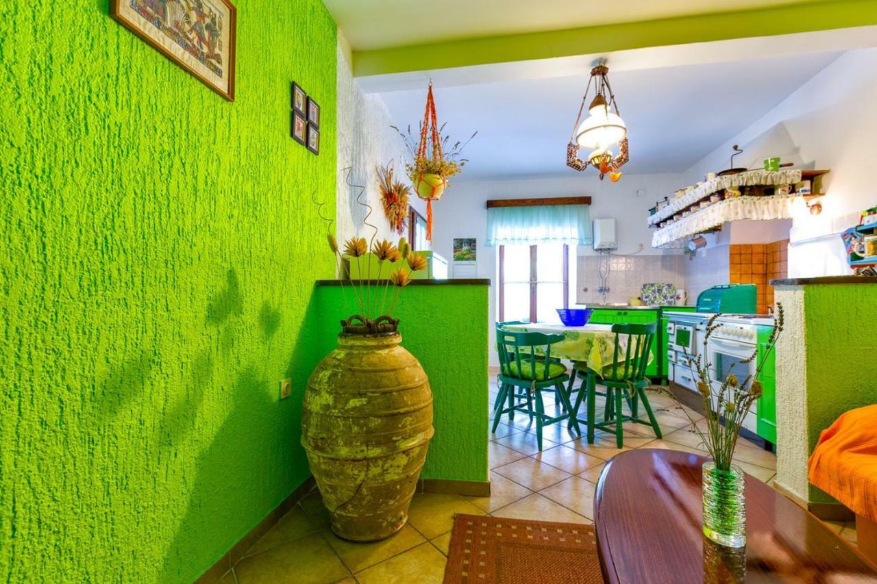 Apartments Nona, Miholascica Εξωτερικό φωτογραφία