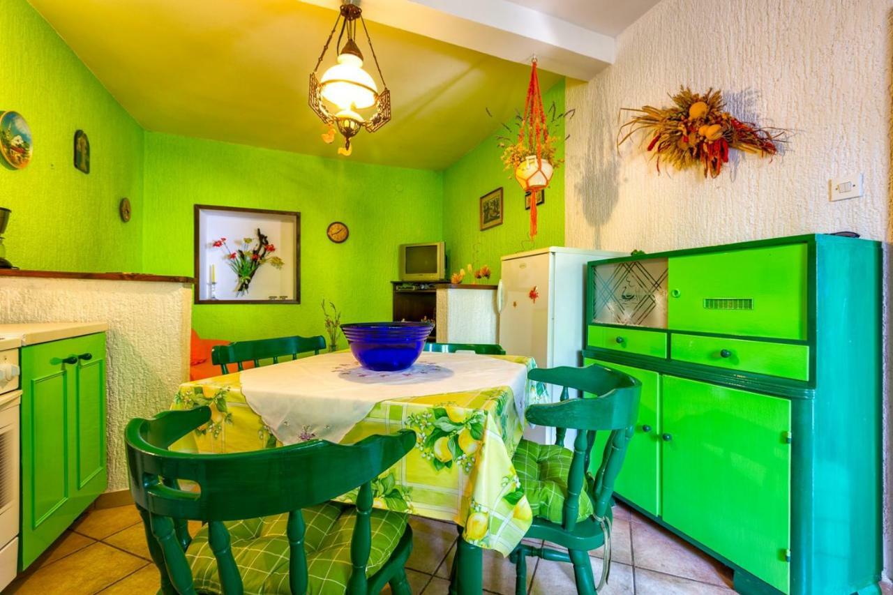 Apartments Nona, Miholascica Εξωτερικό φωτογραφία