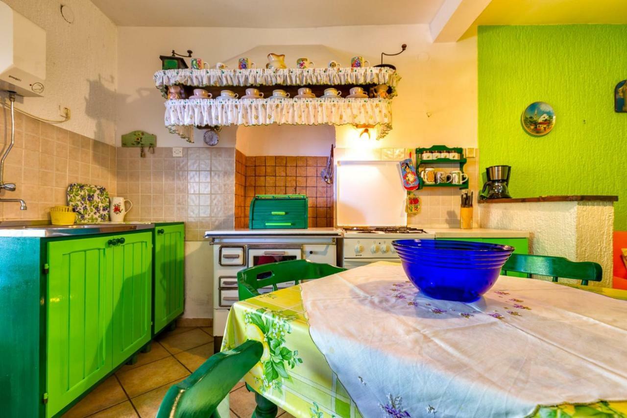 Apartments Nona, Miholascica Εξωτερικό φωτογραφία