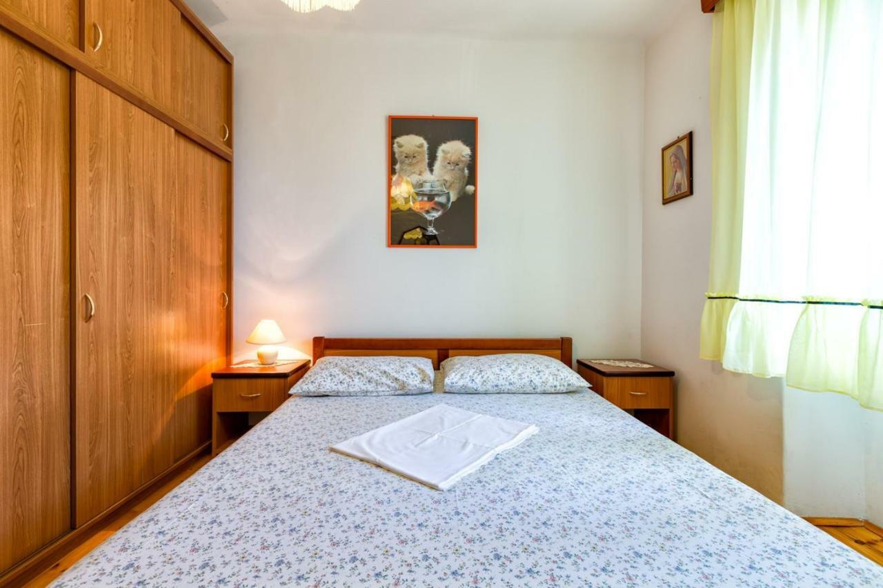 Apartments Nona, Miholascica Εξωτερικό φωτογραφία