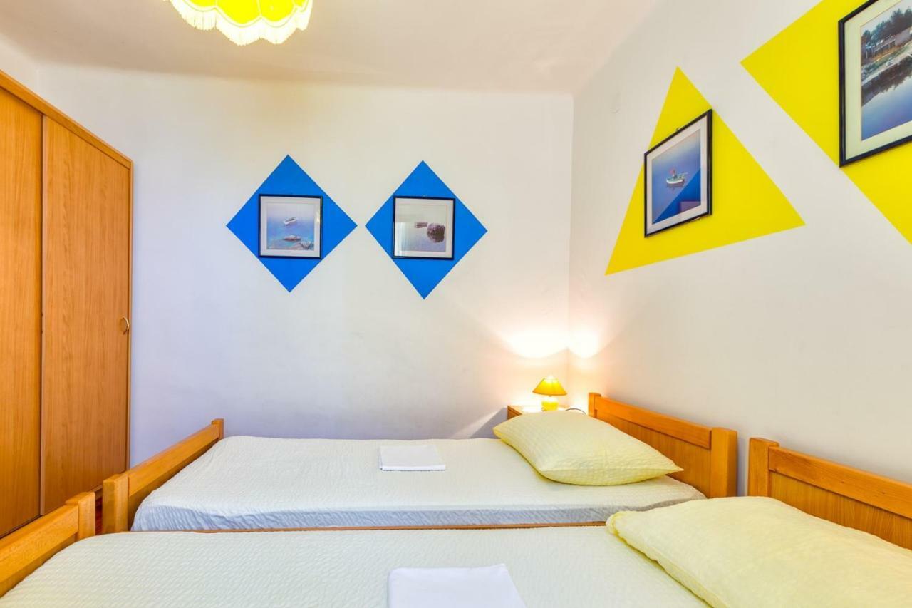 Apartments Nona, Miholascica Εξωτερικό φωτογραφία